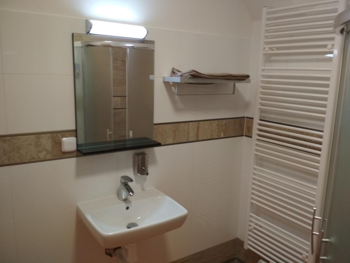Apartmány Pod Kaštany Kvasice Exterior foto