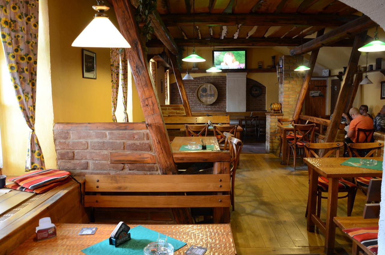 Apartmány Pod Kaštany Kvasice Exterior foto